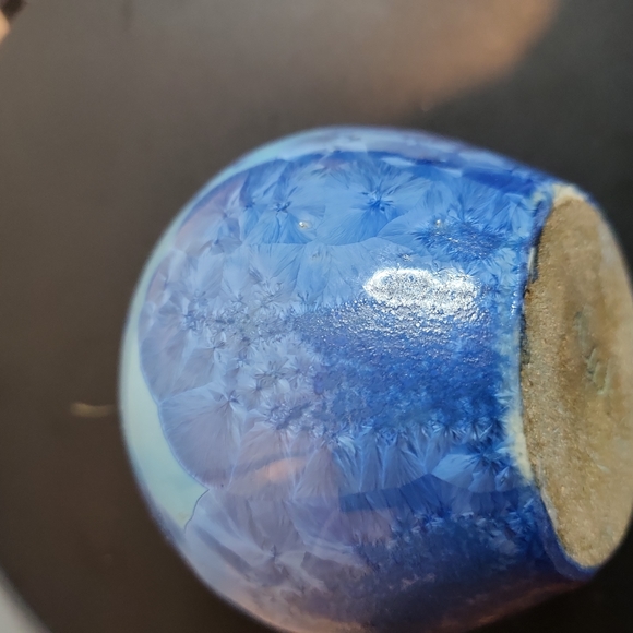 Miniature Crystalline Vase Signed DW, 4" - Picture 12 of 13